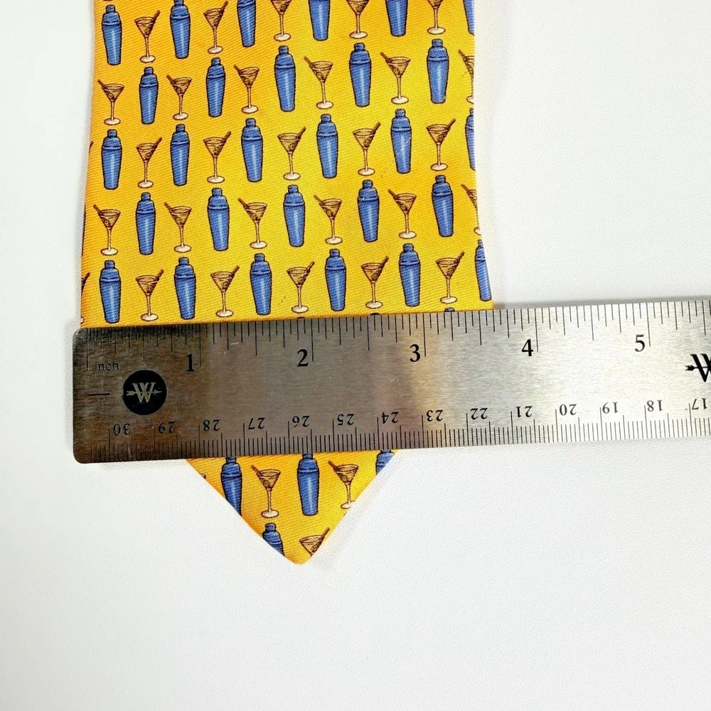 Brooks Brothers Makers Tie Silk Printed In Italy Yellow Martini Shaker Necktie
